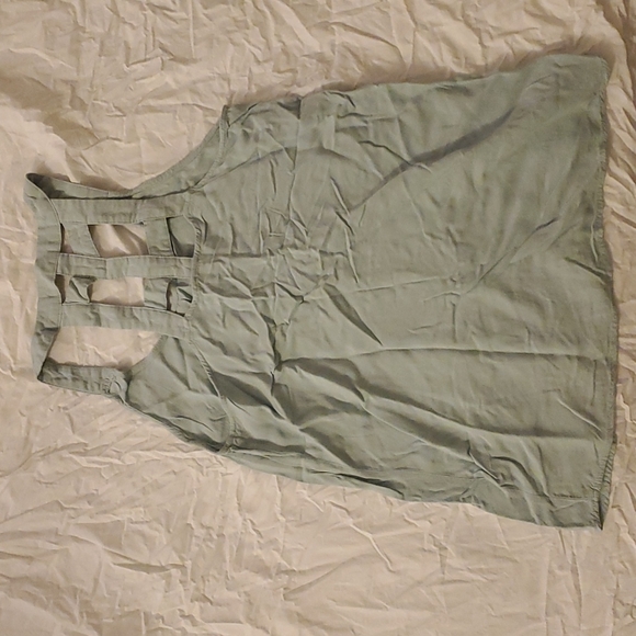 Bootlegger green tank - Picture 2 of 3